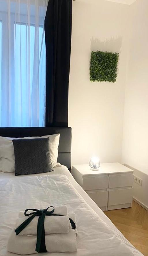 1St City La Opera Suites Вена Экстерьер фото