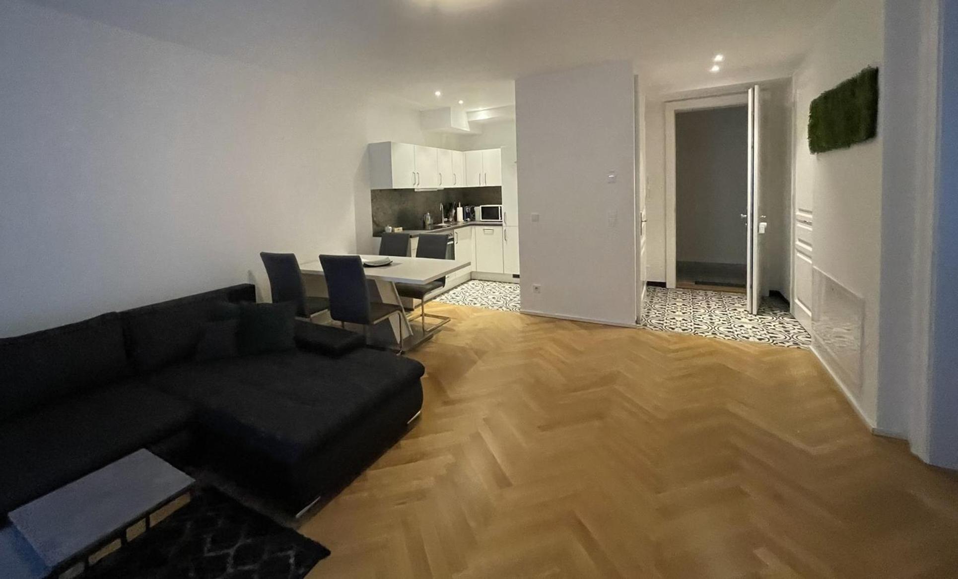1St City La Opera Suites Вена Экстерьер фото