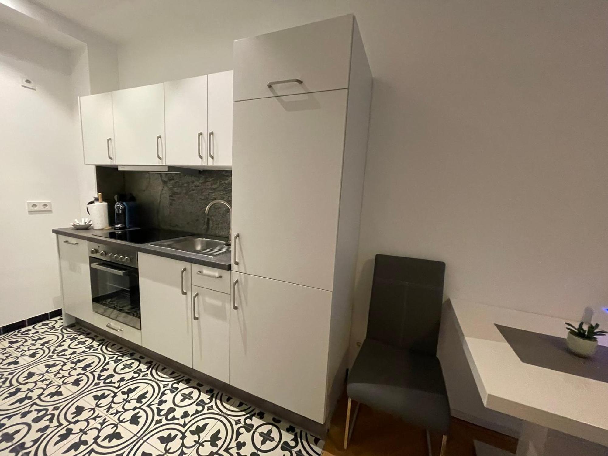 1St City La Opera Suites Вена Экстерьер фото
