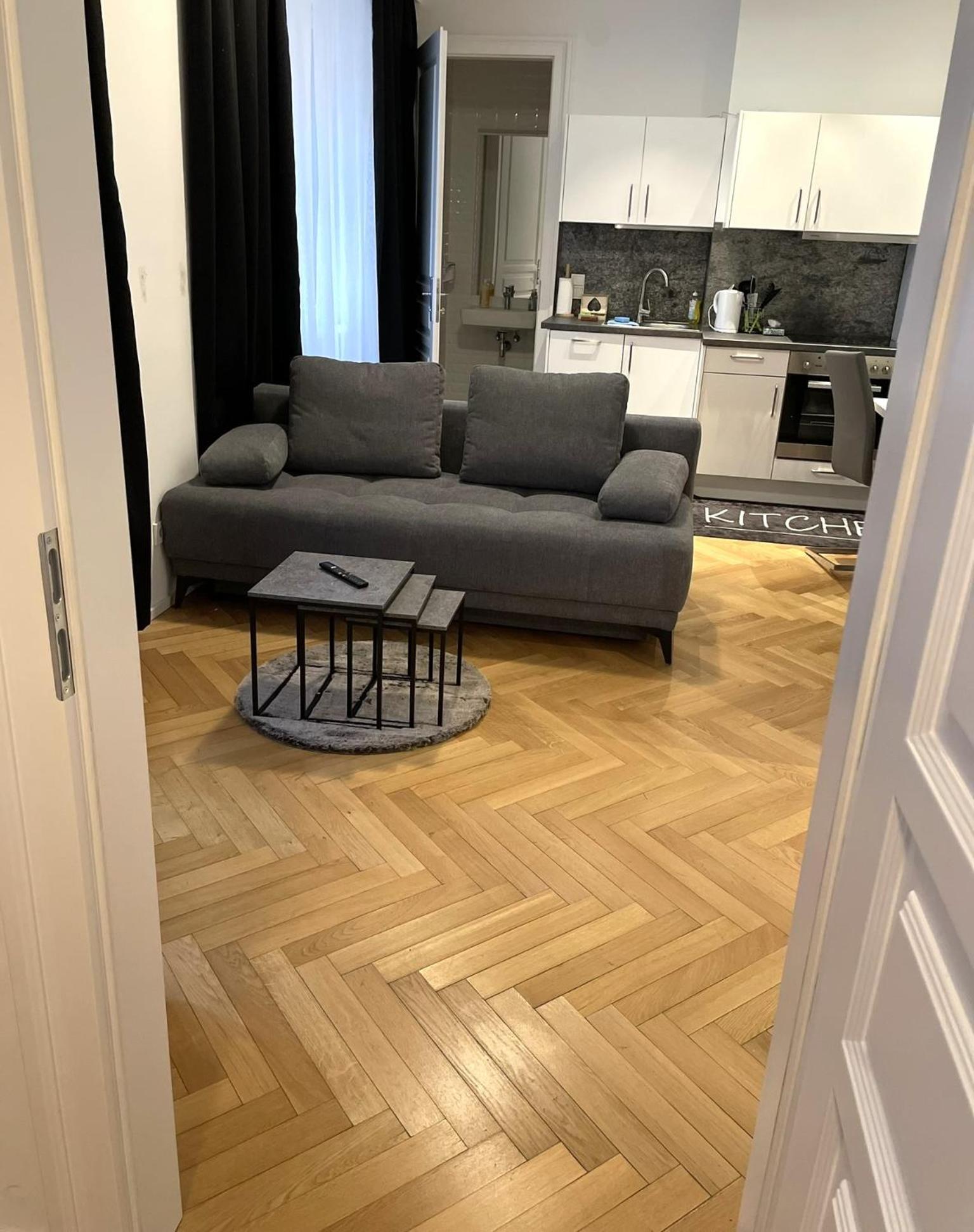 1St City La Opera Suites Вена Экстерьер фото